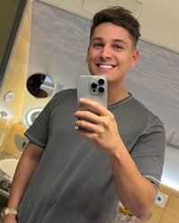 OrangeMorange: Deutscher Streamer gewinnt 507.000 Euro im Online-Casino OrangeMorange: Deutscher Streamer gewinnt 507.000 Euro im Online-Casino